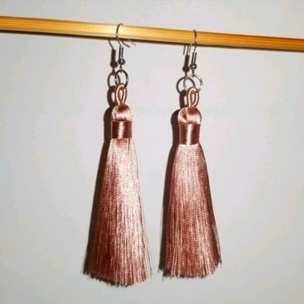 Handcrafted Tassel Earrings (champagne)